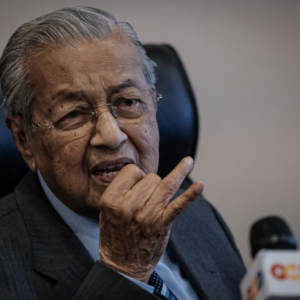 Dr. Mahathir bebas bersuara, tidak disekat ke mana-mana acara - Fahmi Fadzil