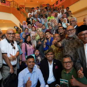 UiTM medan cungkil cerdik pandai Melayu – Dr. Mahathir