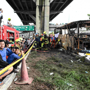 Bas lawatan pelajar terbakar, 25 dikhuatiri terbunuh