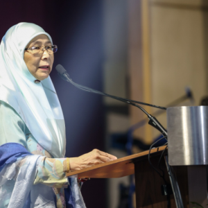 Isteri PM, Dr. Wan Azizah jalani prosedur kesihatan di Hospital Serdang