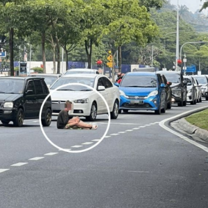 Polis tahan wanita Russia mabuk, halang lalu lintas di Setia Alam. Tiada pengenalan diri sah, datang melancong tak balik sejak 4 tahun lalu