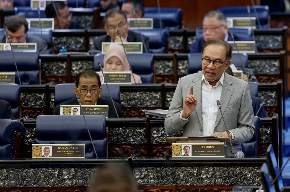 Malaysia akan tegur, bantah sekiranya perairan negara diguna tanpa izin - Anwar