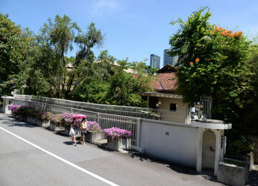 Anak bongsu Lee Kuan Yew mohon robohkan rumah di 38 Oxley Road