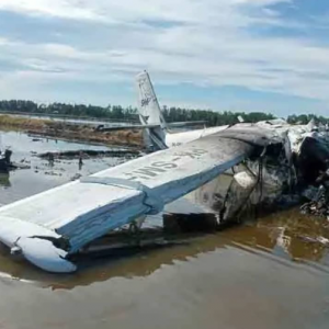 Pesawat penumpang SAM Air terhempas, semua terbunuh