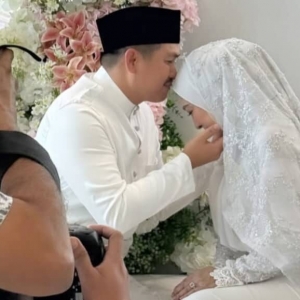 Penyanyi 80-an Suliza Salam kini isteri ahli perniagaan