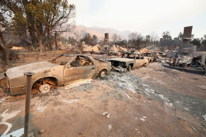 Kebakaran hutan Los Angeles makin buruk dan tak terkawal, lebih 180,000 diarah pindah