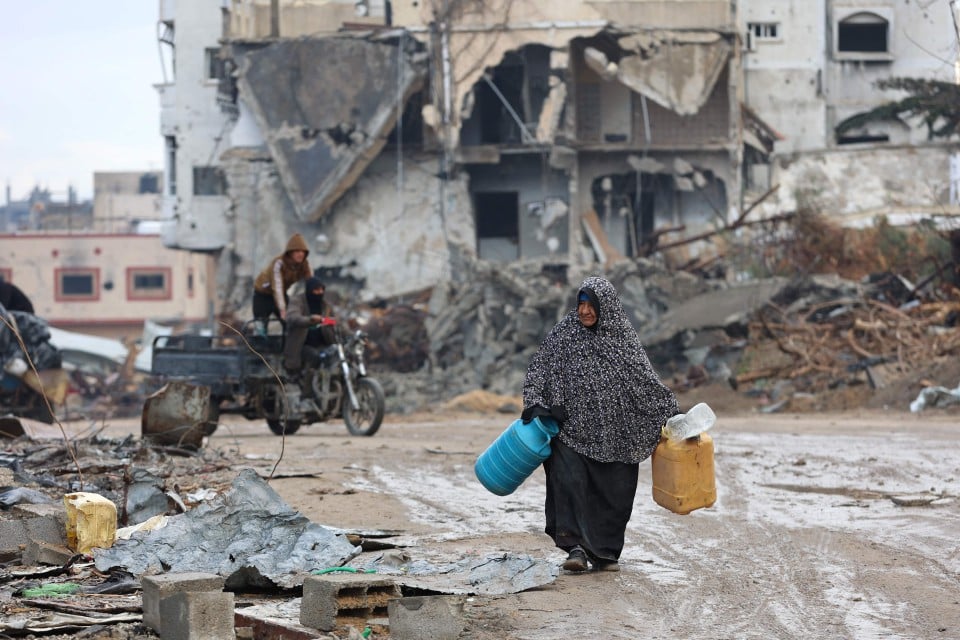 Penduduk pulang ke Gaza disambut bau mayat mereput