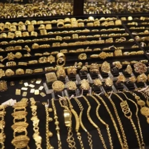 Harga emas pecah rekod tertinggi baharu, lebih RM427 segram