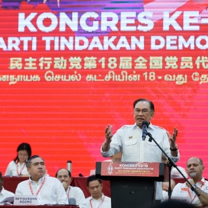 Gobind Pengerusi baharu DAP, Guan Eng dilantik Penasihat, Loke kekal Setiausaha Agung
