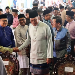 Masjid tempat imarah aktiviti ilmiah bukan sebar kebencian – Anwar Ibrahim