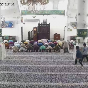 Budak baling objek ke arah jemaah solat tarawih