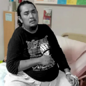 Pesanan terakhir arwah Abang Rock - "Pada orang muda, berhentilah hisap vape. Yang ada, masih ada peluang lagi"