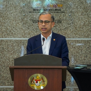 Nahas UPSI: “PTPTN telah melupuskan dan memaafkan keseluruhan pinjaman yang dibuat oleh 15 pelajar UPSI" - Fahmi Fadzil