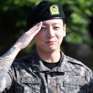Taksub nak jumpa Jungkook BTS lepas tamat latihan tentera, wanita ditahan cuba ceroboh rumah : "Saya hanya ingin bertemu dengannya"