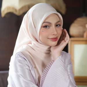 “Memanglah sayang (gambar lama) sebab semuanya simpan kenangan tersendiri” - Syasya Rizal