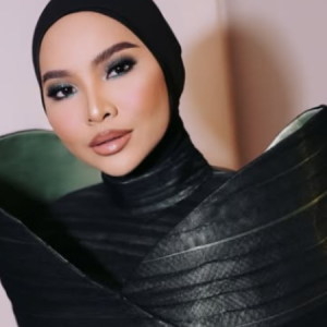 Aina Abdul Semakin Terbuka Nyanyi Karya Komposer Lain