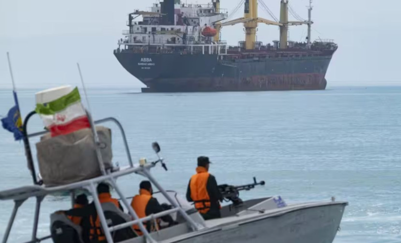 Ramai bimbang harga minyak melambung... Apa sebenarnya bakal berlaku jika Iran tutup Selat Hormuz?