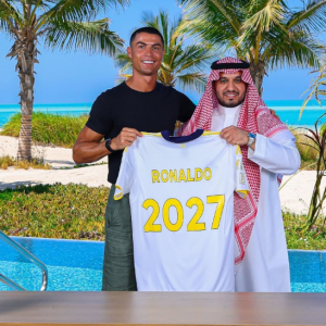 Cristiano Ronaldo sah melanjutkan kontraknya, kekal di Al Nassr sehingga 2027