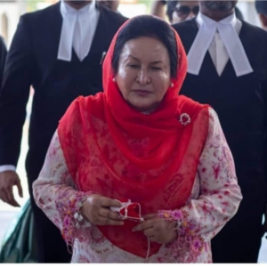 Fitnah ilmu hitam: Pemilik TikTok diarah bayar RM100,000 kepada Datin Seri Rosmah Mansor
