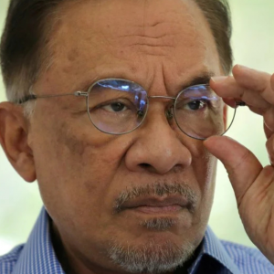 “Saya Tidak Akan Letak Jawatan Kecuali Terbukti Saya Curi Duit Rakyat” – PMX