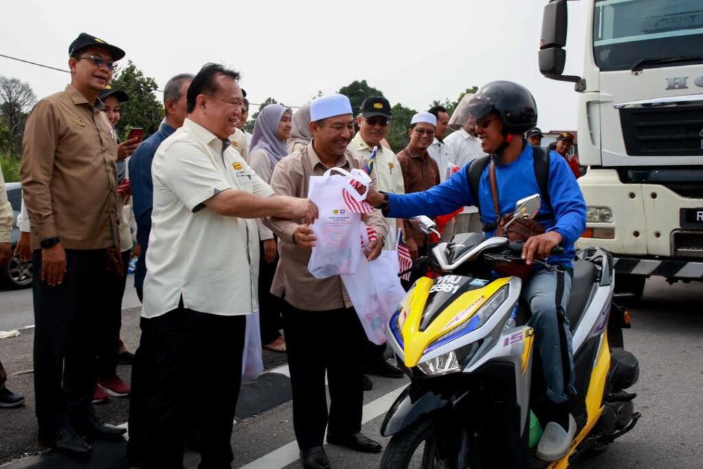 Motosikal tidak dikenakan tol, dakwaan tular tidak benar - Alexander Nanta Linggi