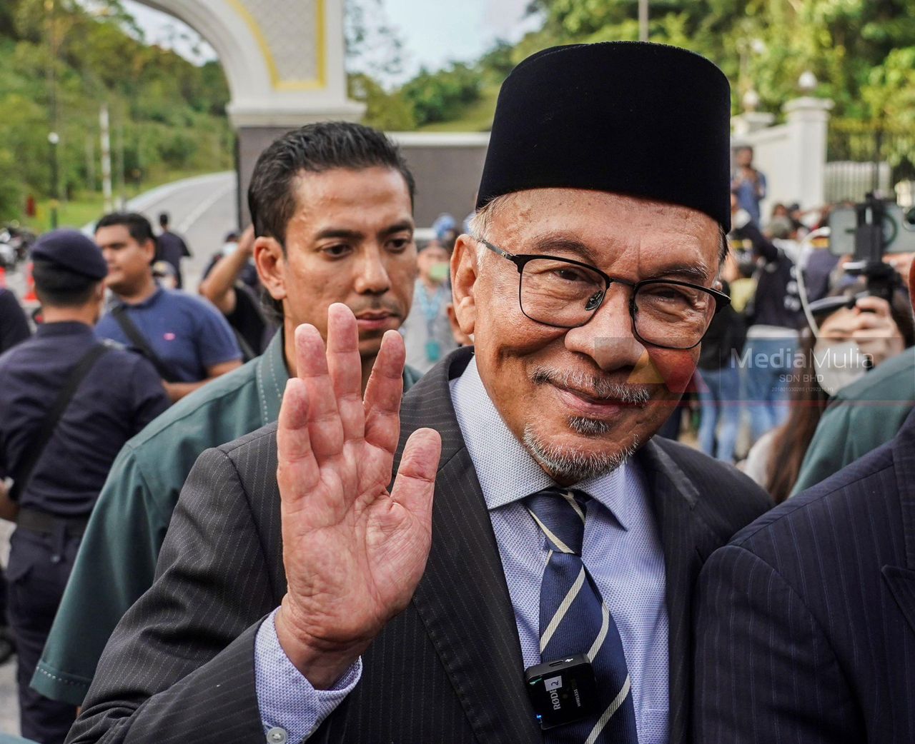 Anwar Ibrahim sambut ulang tahun ke-78 hari ini - "Happy birthday PMX"